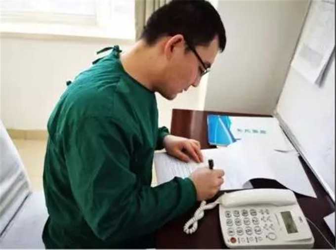 BEAT365_时隔9年再次止步十六强，皇马赛季三大皆空！C罗带走了他们的皇冠(图3)